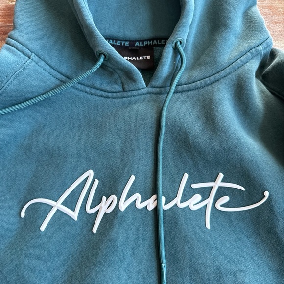 Women’s small alphalete sweatshirt hoodie - Picture 2 of 4